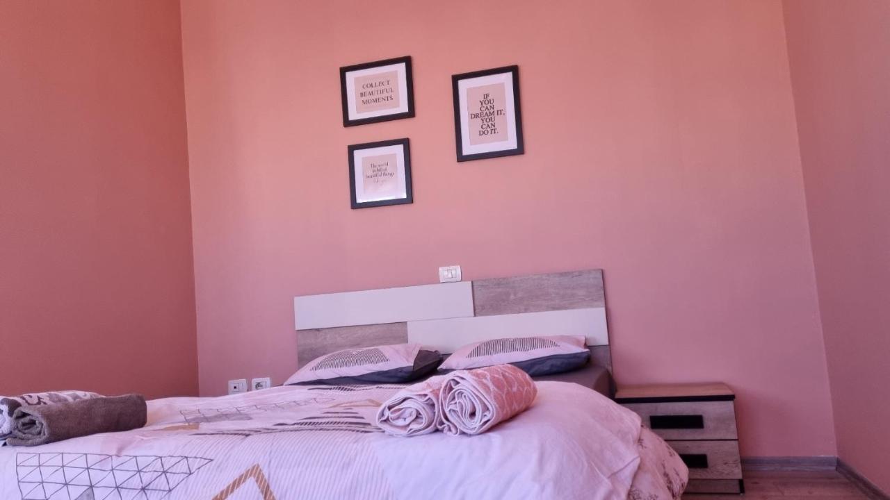 Sky Apartament. Bllok District Appartement Tirana