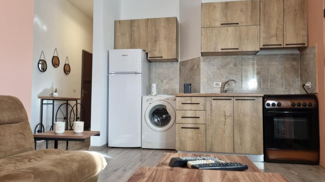 Sky Apartament. Bllok District Tirana